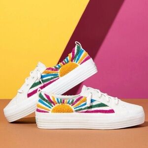 * Sperry Women's SeaCycled Crest Vibe Platform Resort Sneakers